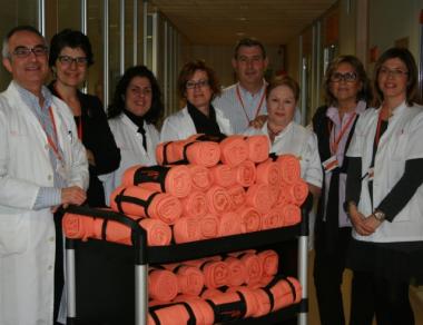 L’ICO regala mantes als pacients