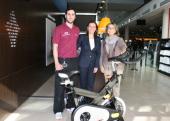 El club Metropolitan regala una bicicleta estàtica a l’ICO