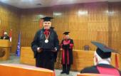 Evarist Feliu recull el doctor Honoris Causa de la Universidad Asunción